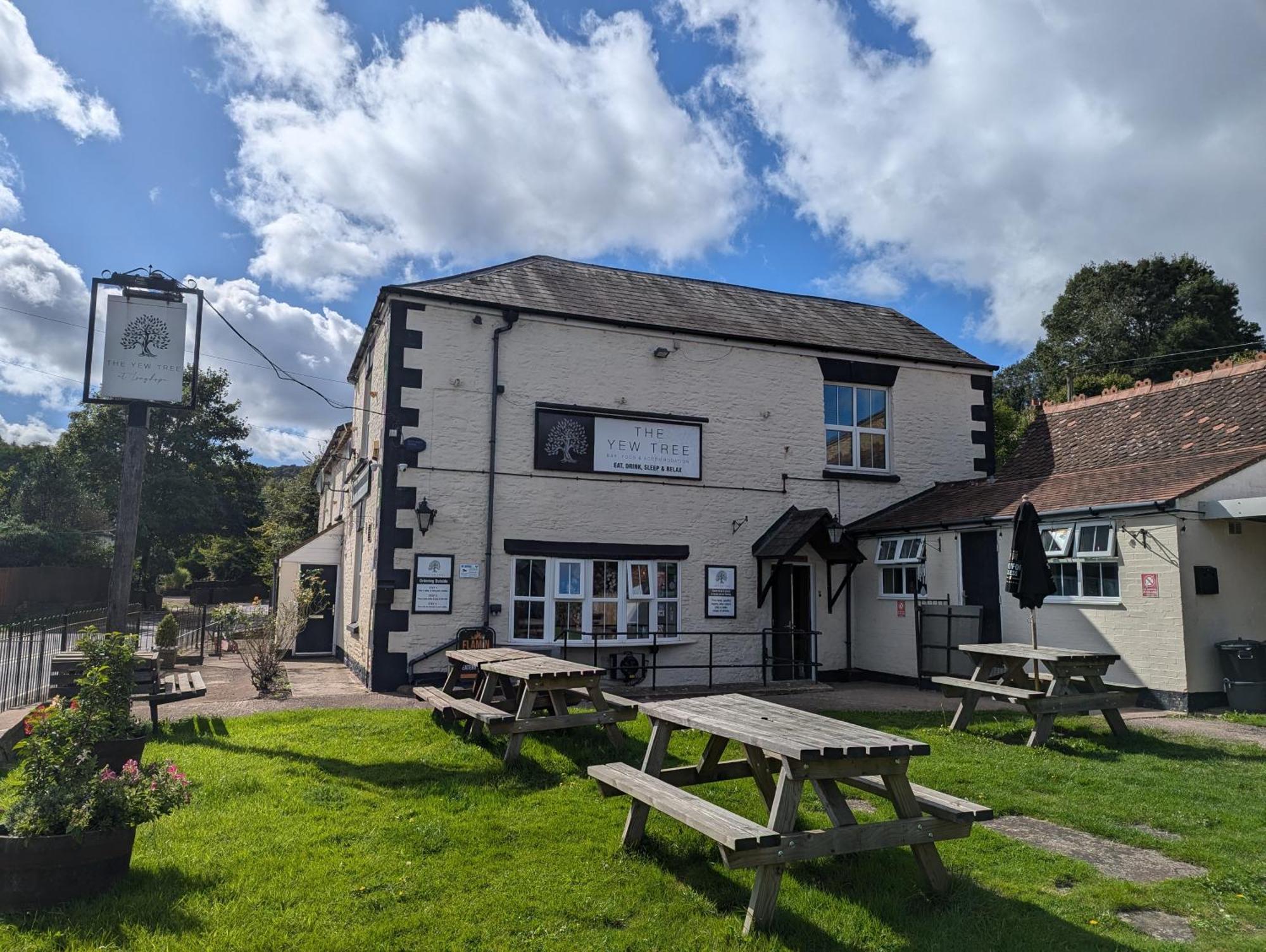 The Yew Tree At Longhope Motel Exterior foto